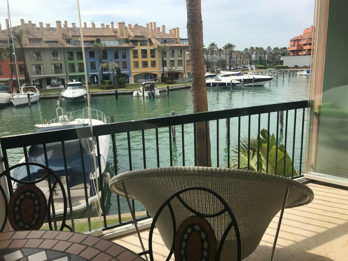 סן רוקה Apartamento Con Piscina ,Playa Con Vistas Panoramicas En La Marina De Sotogrande מראה חיצוני תמונה